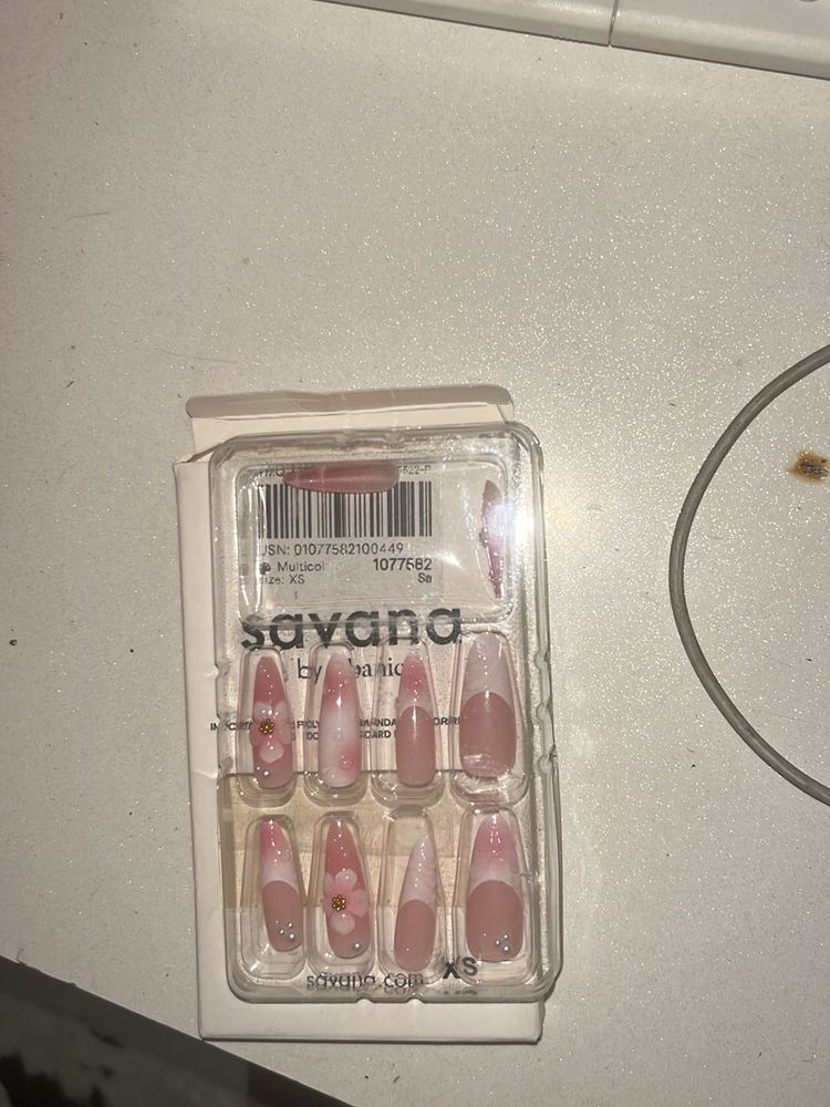 Savana False Nails