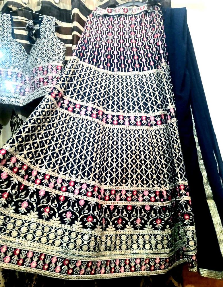 Elegant Embroidered Lehenga Choli Set