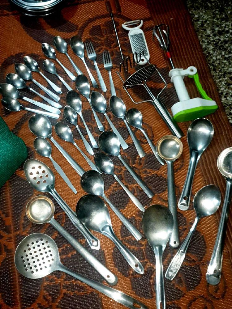 Variety of Kitchen Utensils Set 36