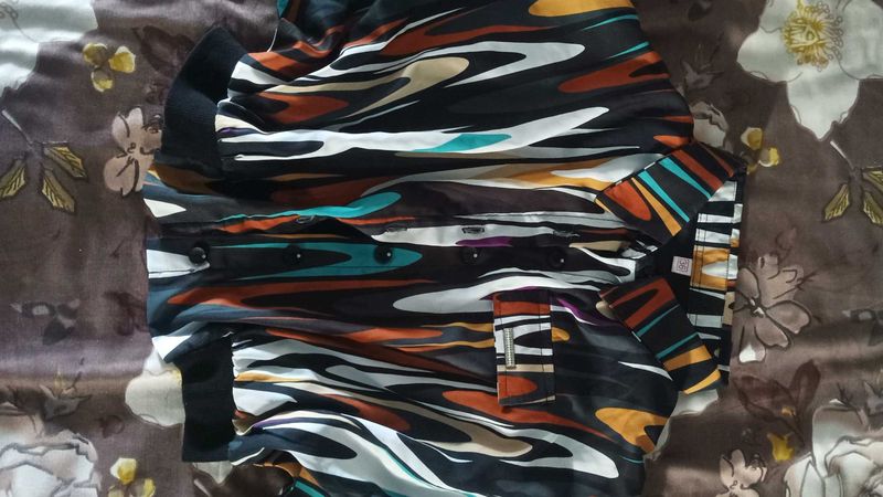 Abstract Print Button-Up Shirt