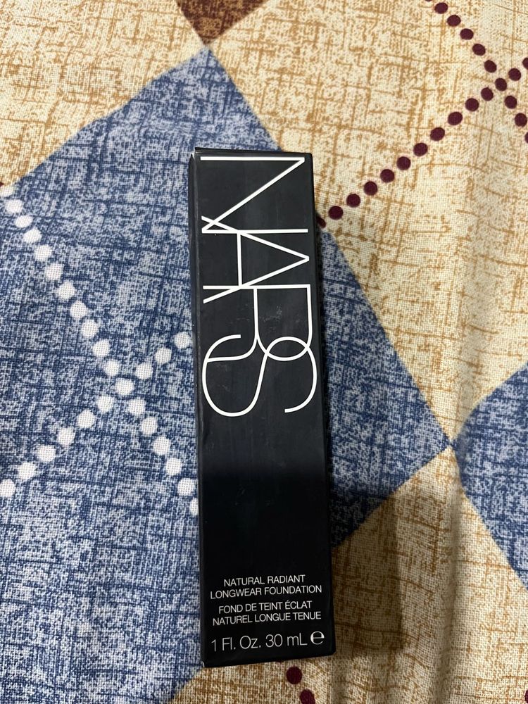 NARS Natural Radiant Longwear Foundation