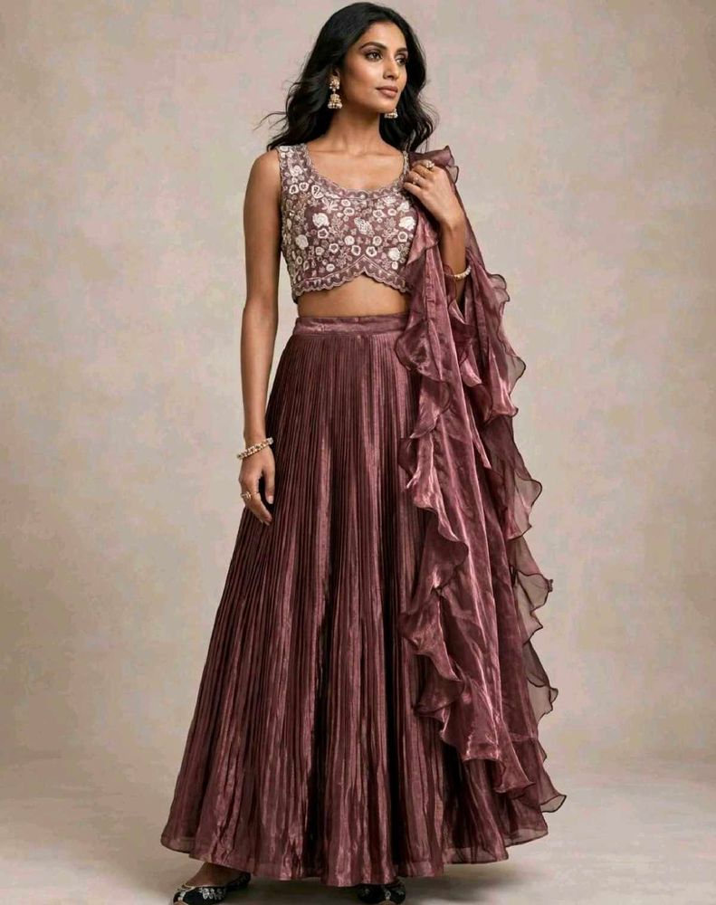 Embroidered Crop Top &amp; Pleated Skirt Set