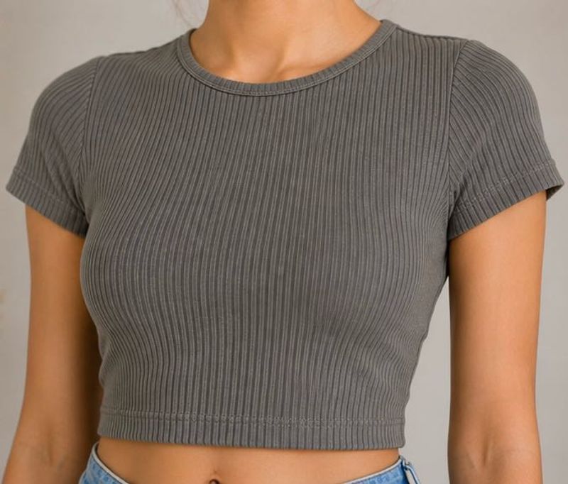 Ribbed Cropped Tee