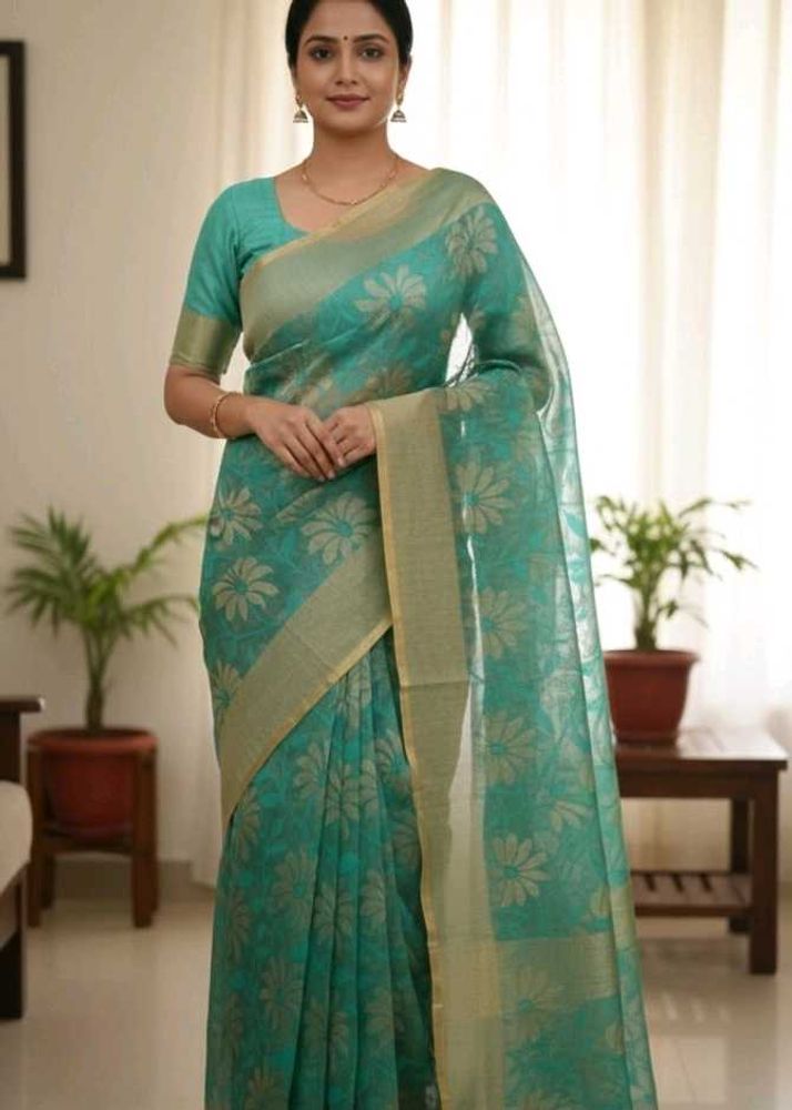 Floral Pattern Saree