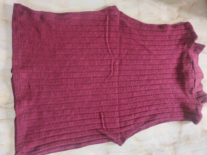 Ribbed Mock Neck Top