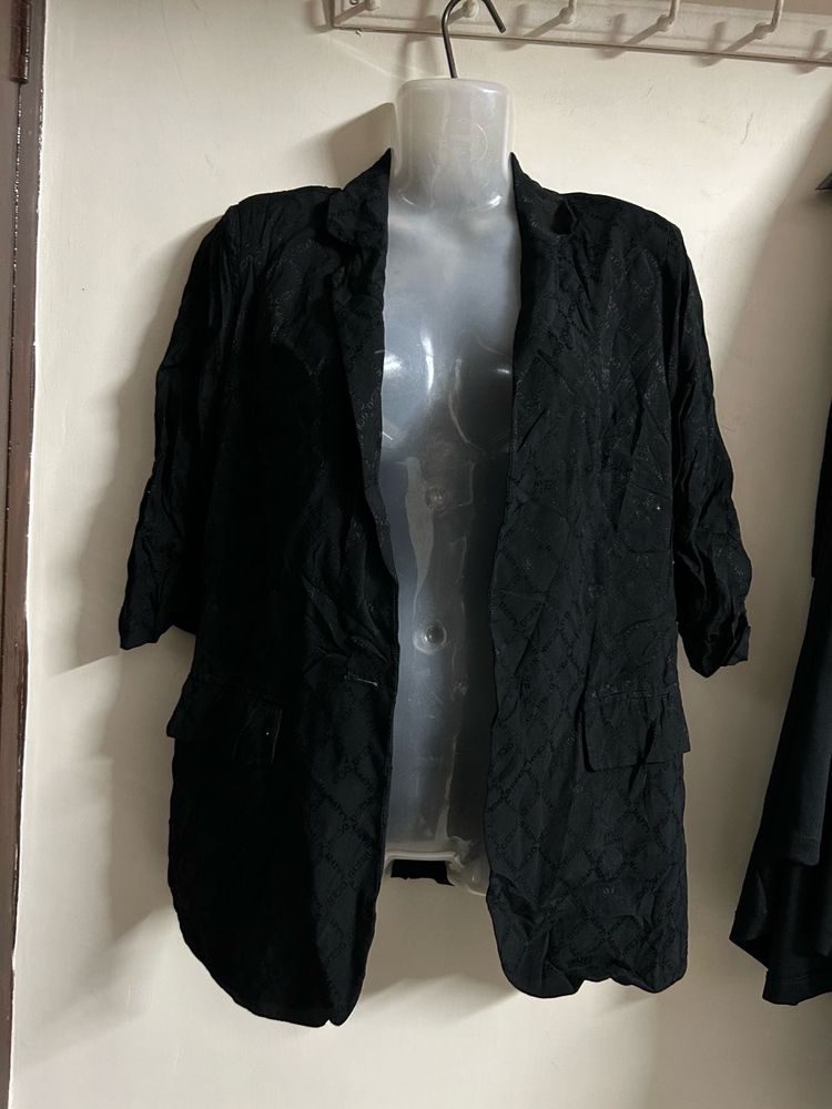 Chic Black Blazer