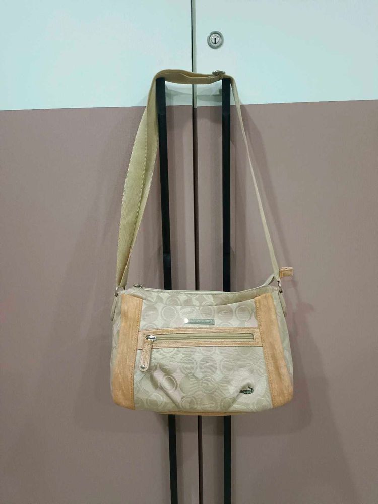 Stylish Crossbody Handbag