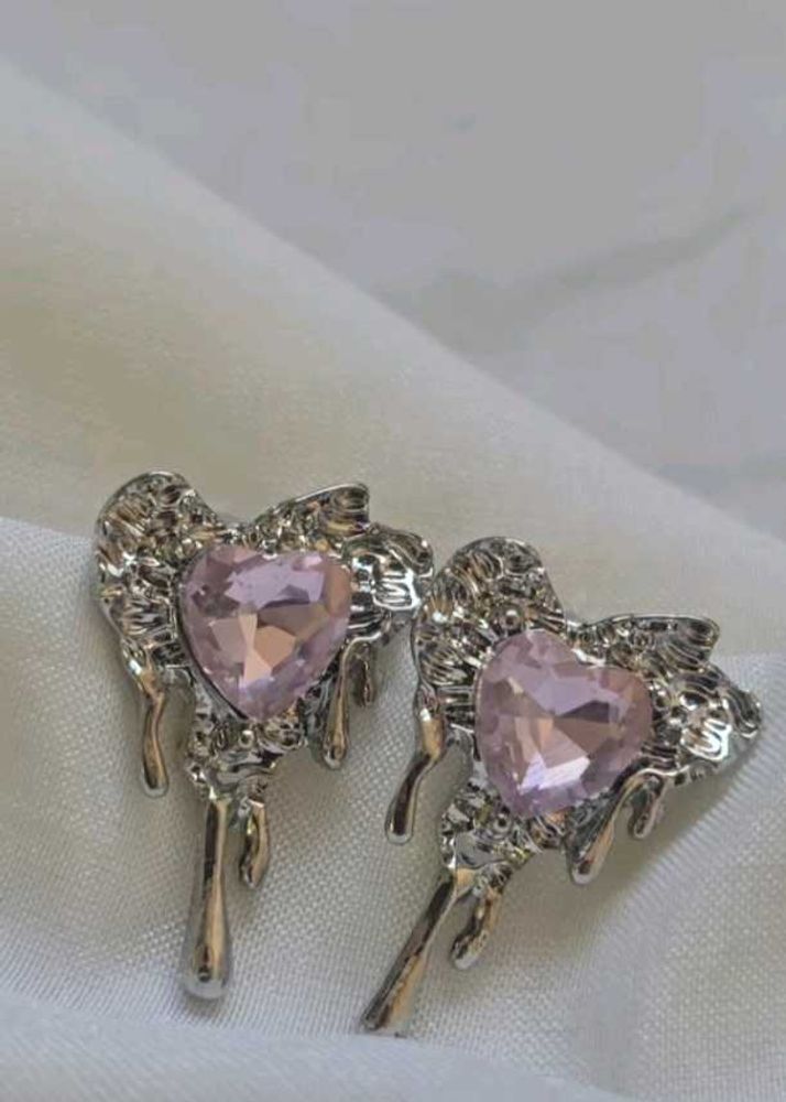 Dripping Heart Rhinestone Earrings