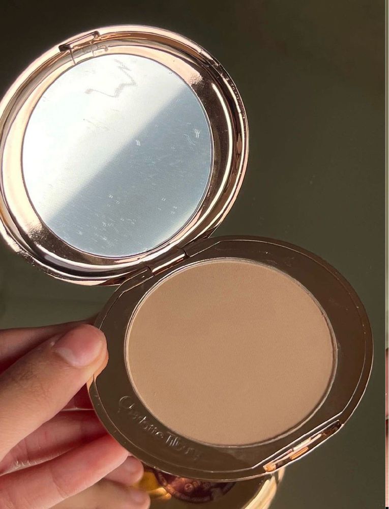 Charlotte Tilbury Airbrush Flawless Finish