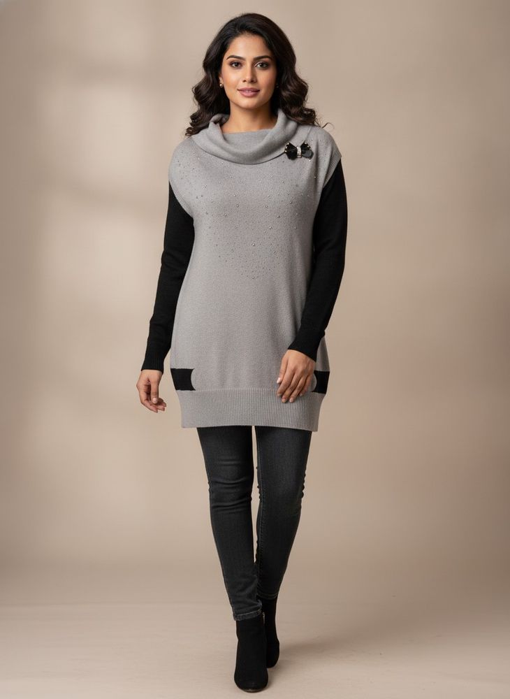 Stylish Two-Tone Knit Sweater
