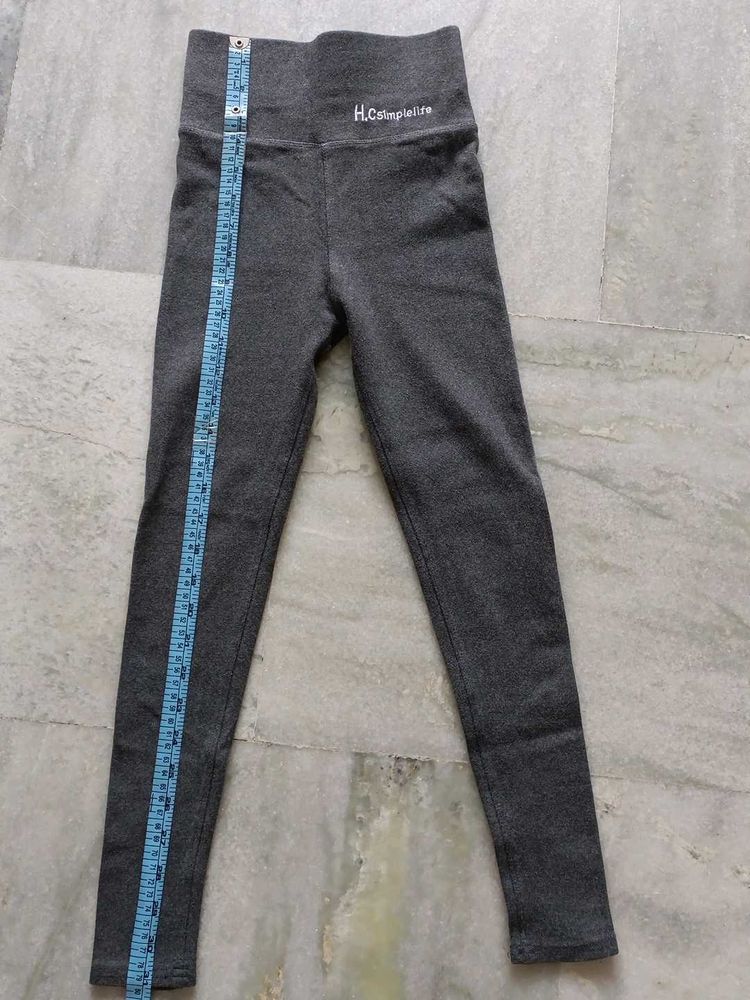 Comfortable Dark Grey Leggings