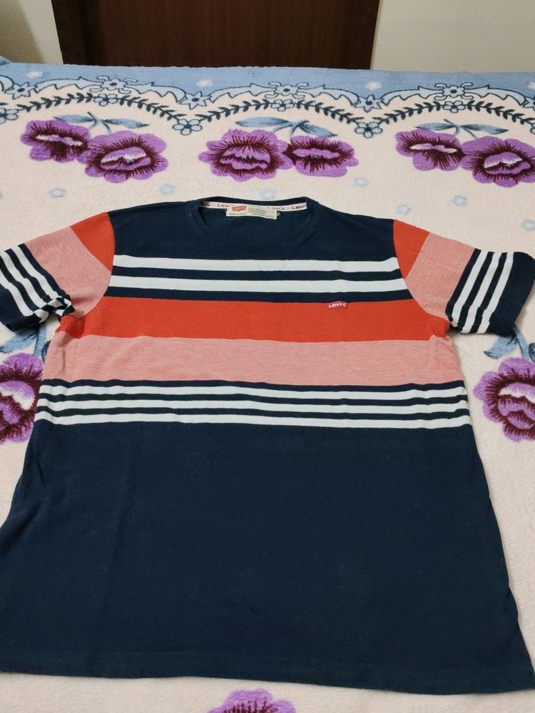 Levi's Xl Tshirt