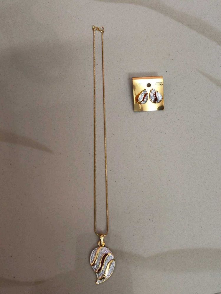 Elegant Pendant Necklace and Earring Set