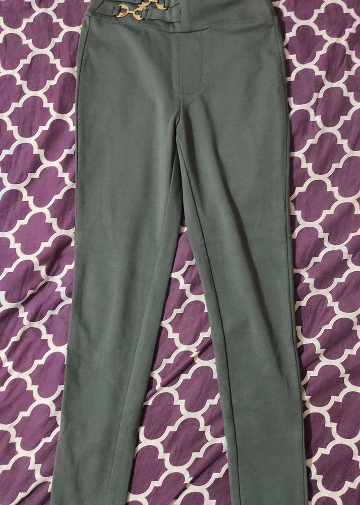 Grey jegging pant