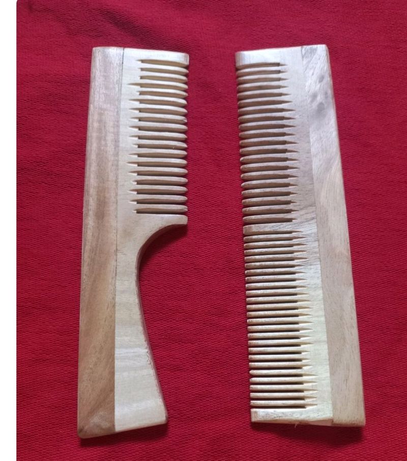 NEEM WOODEN COMBS(2)