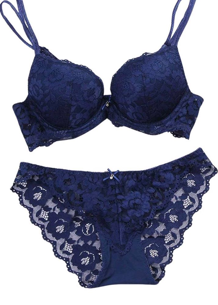 Lace Bra and Panty Set