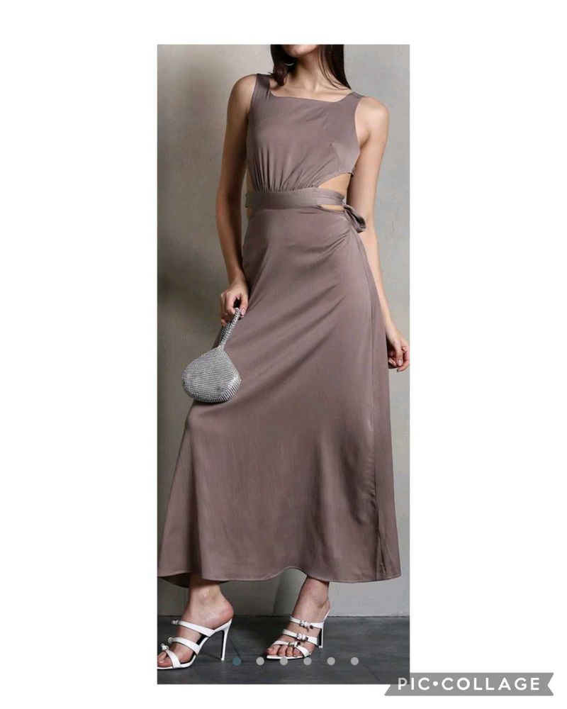 🔻 LOWEST price - Cutout Maxi Dres