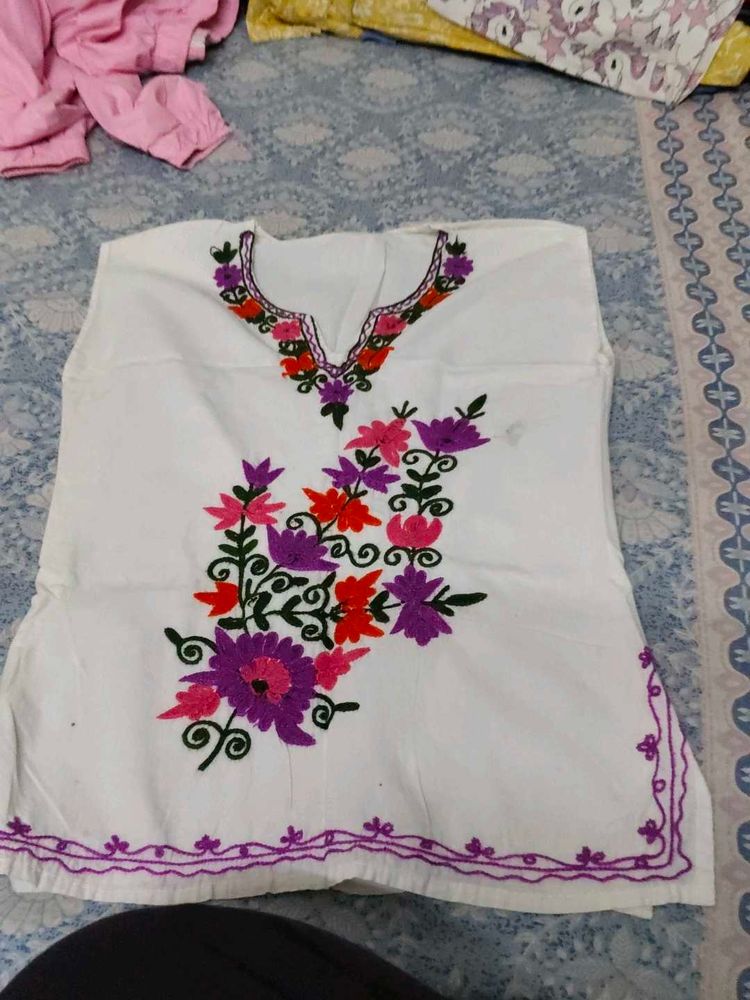 Embroidered White Kurta