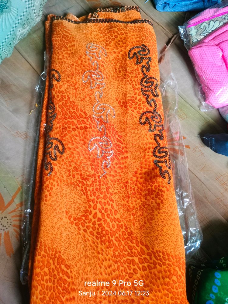 New Saree With Blouse