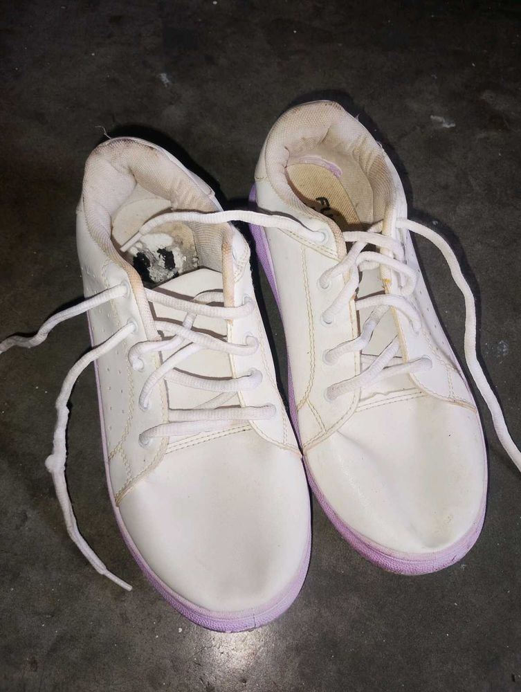 White Casual Sneakers