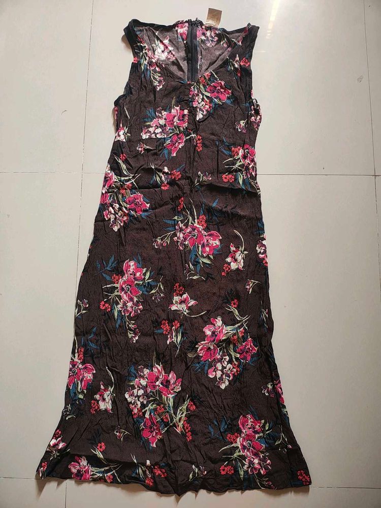 Floral Print Sleeveless Midi Dress