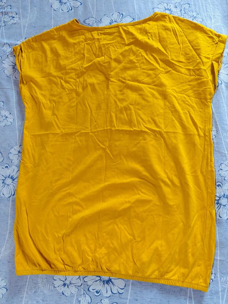 Comfortable Yellow Top