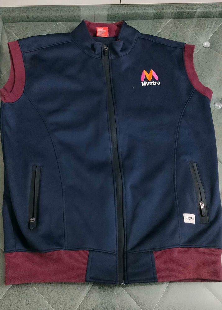 Myntra Sleeveless Zip-Up Jacket