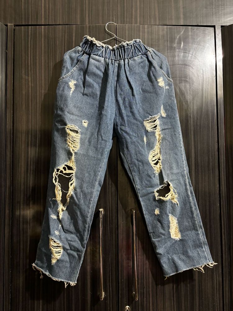 Distressed Blue Denim short Jeans
