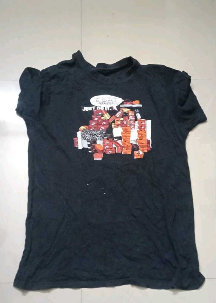 Nike Graphic Print T-Shirt
