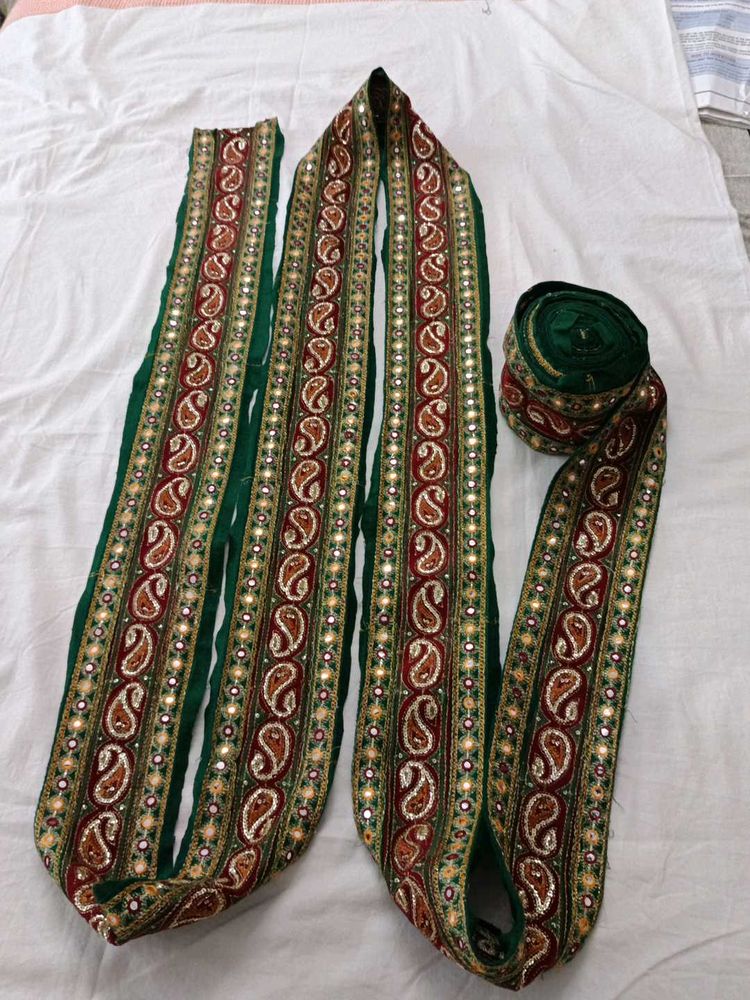 Embellished saree or suit lace