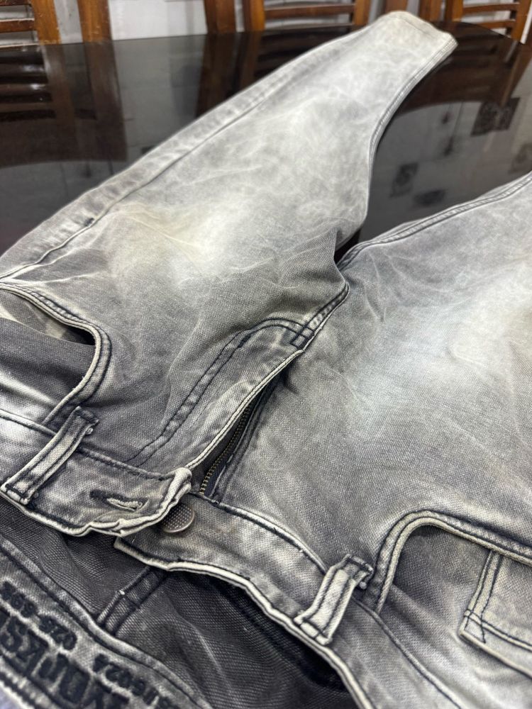 Check Offer in bio- Grey Denim Men Jeans