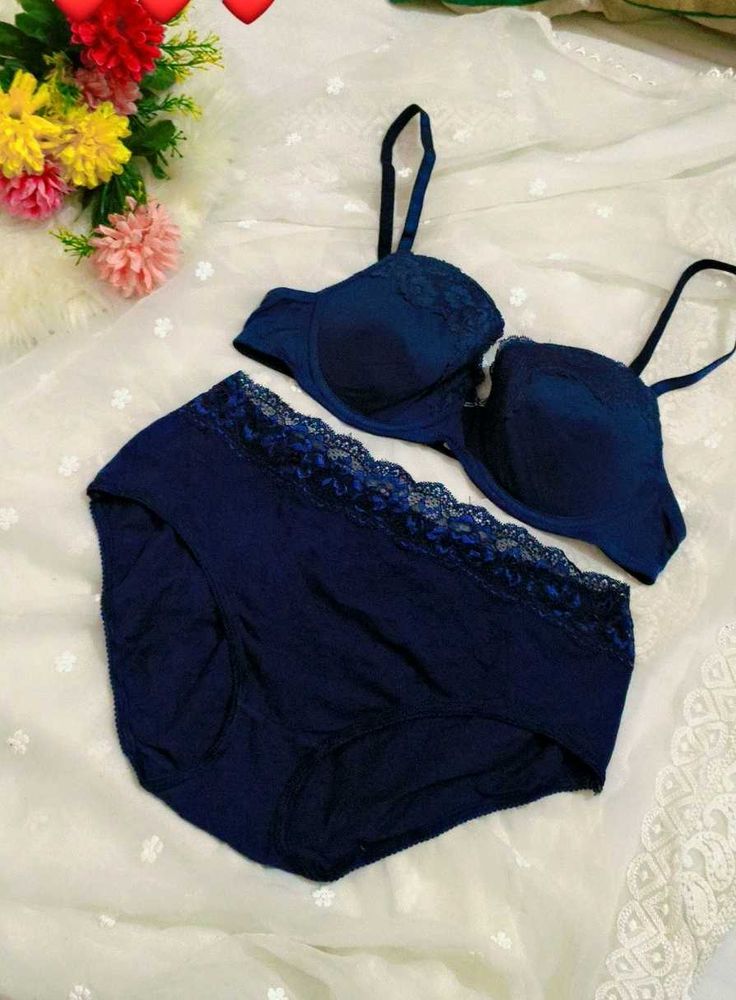 Elegant Navy Lace Bra &amp; Panty Set