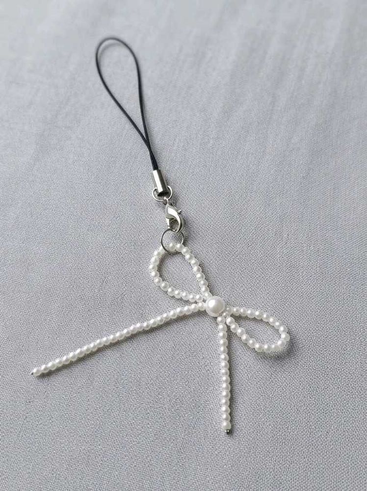 Pearl Bow phone Charm / keychain