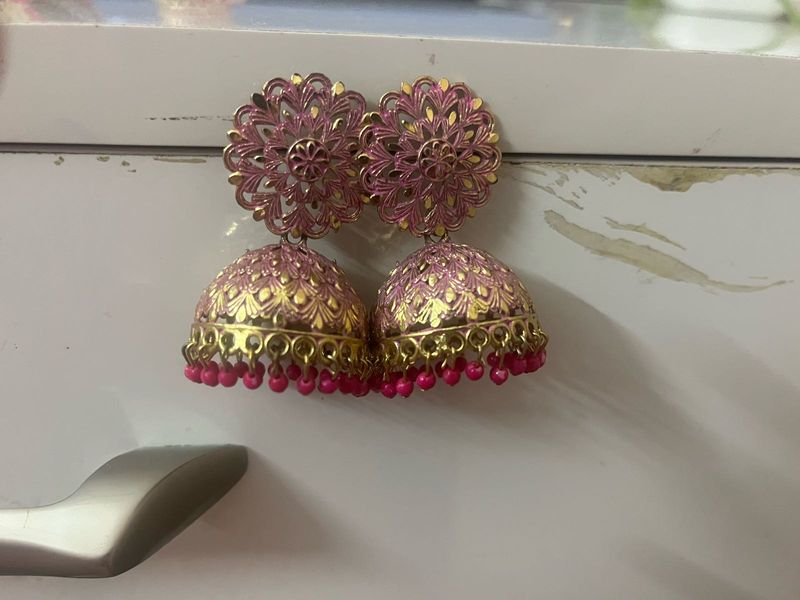 Elegant Pink &amp; Gold Jhumka Earrings