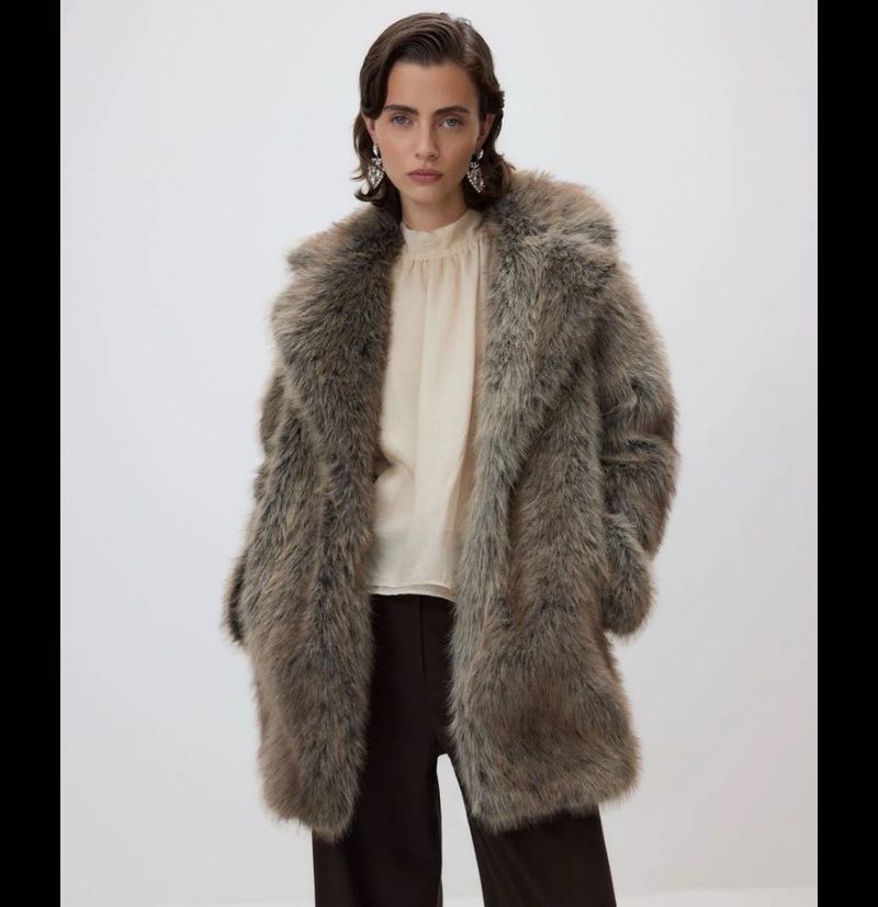size S to L Chic Faux Fur Winter Coat