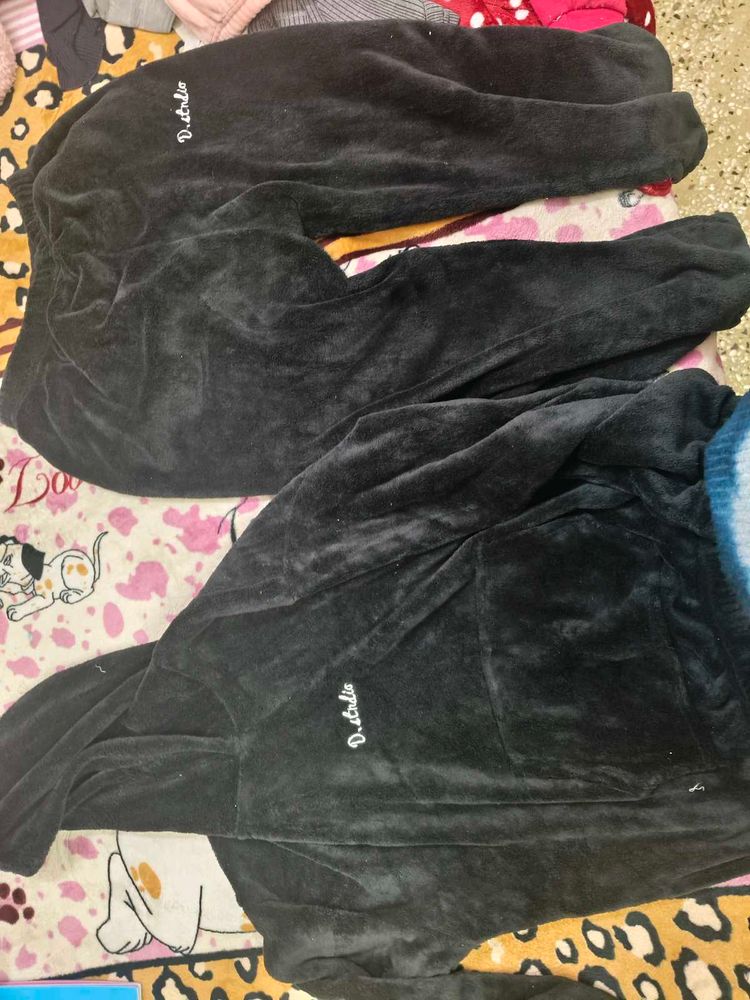 Velvet Black Loungewear Set in XXL size