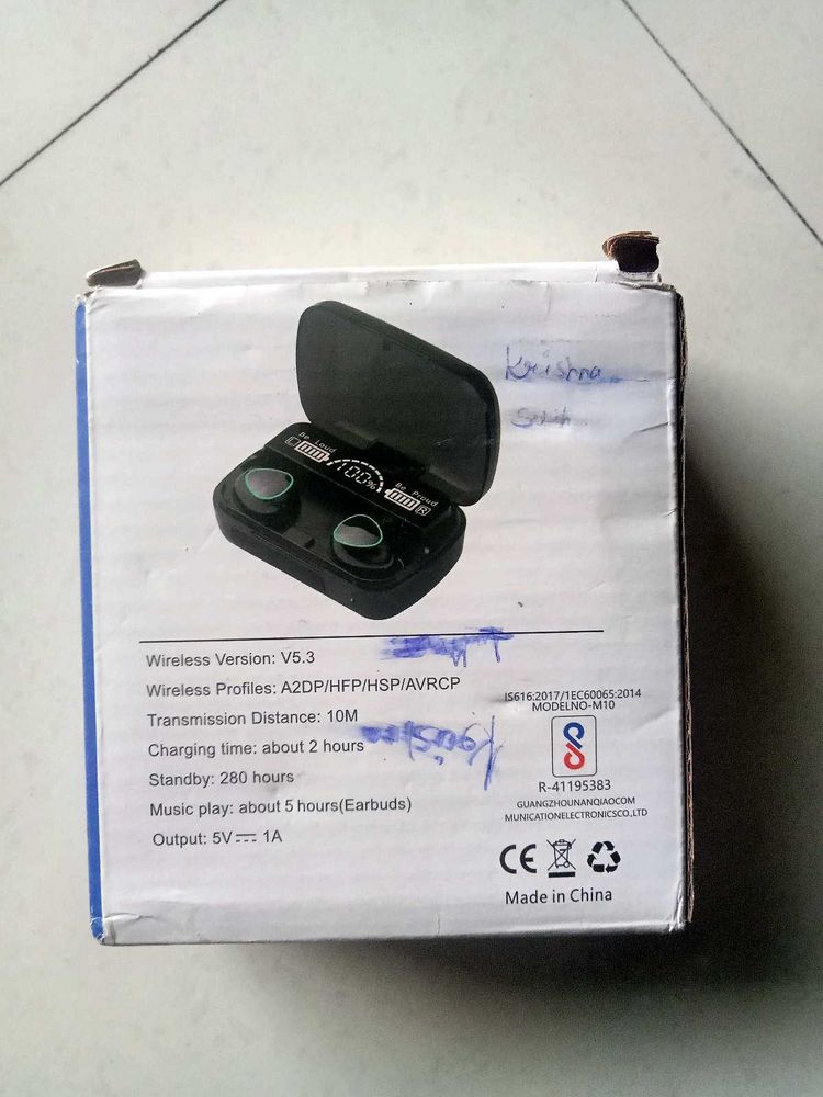 Wireless Earbuds with Charging Case