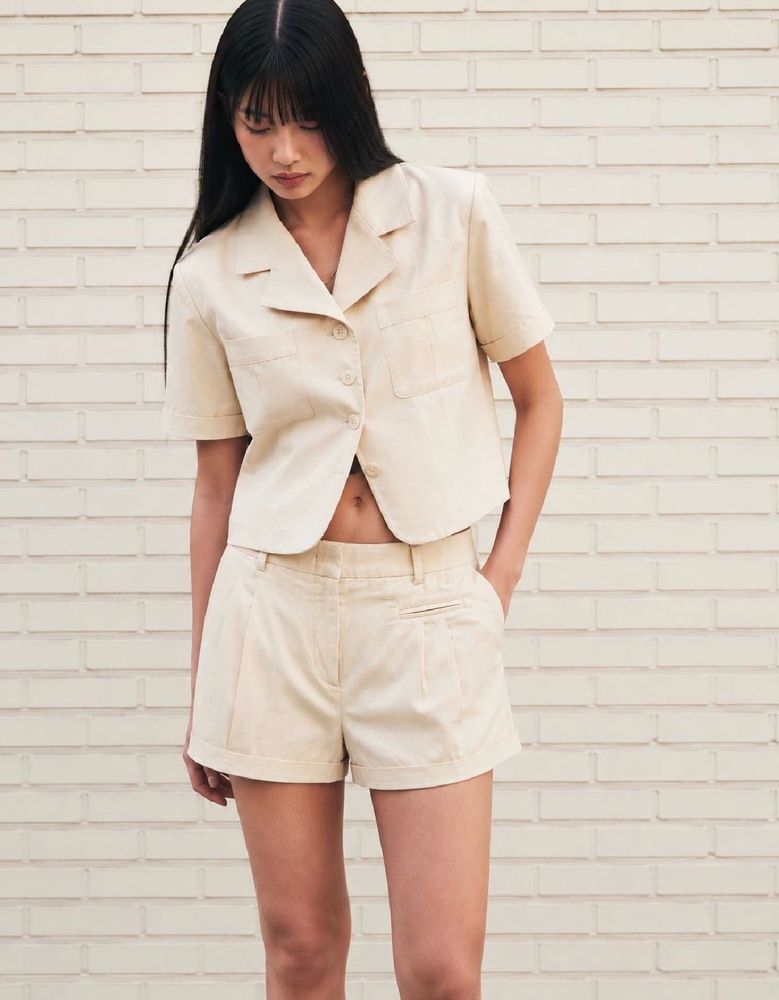 Chic Beige H&amp;M Shorts