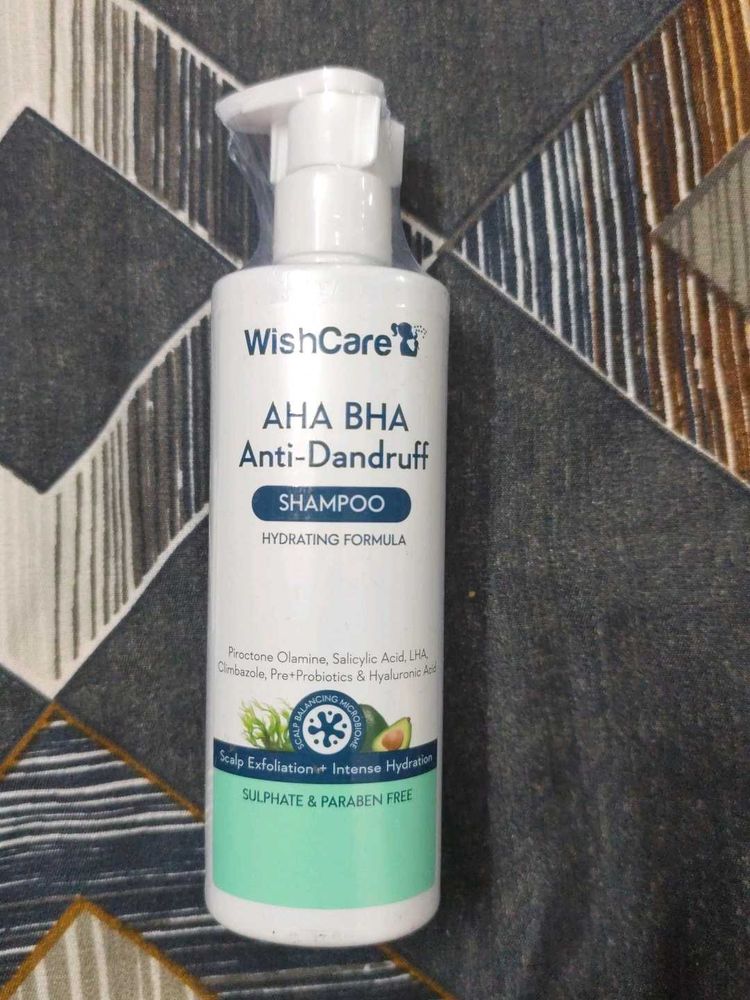 WishCare AHA BHA Anti-Dandruff Shampoo