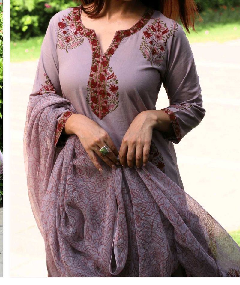 Instagram store Bareeki Elegant Kurta Set