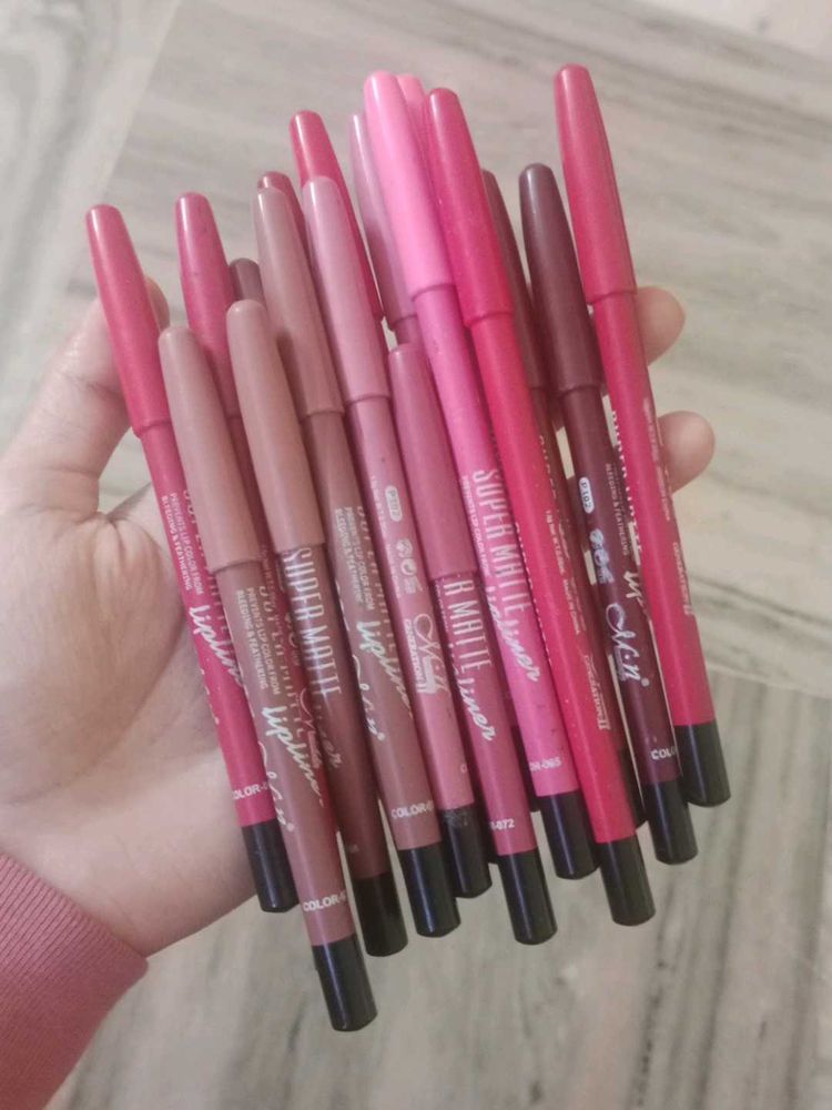 Lip Liner Set Total 17 Pencils