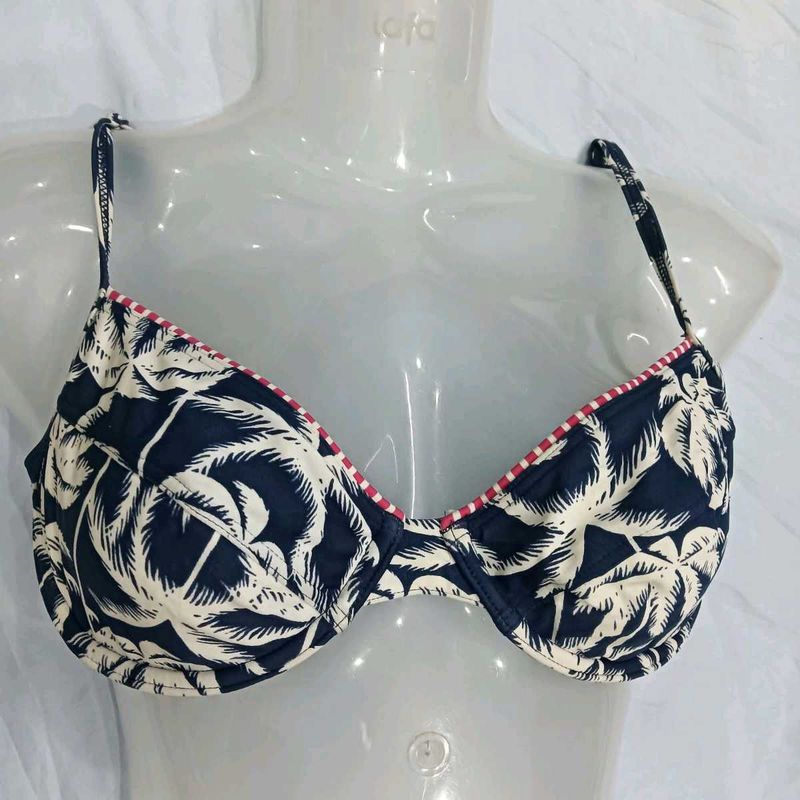 ⚛️ Tropical Print Bikini Top