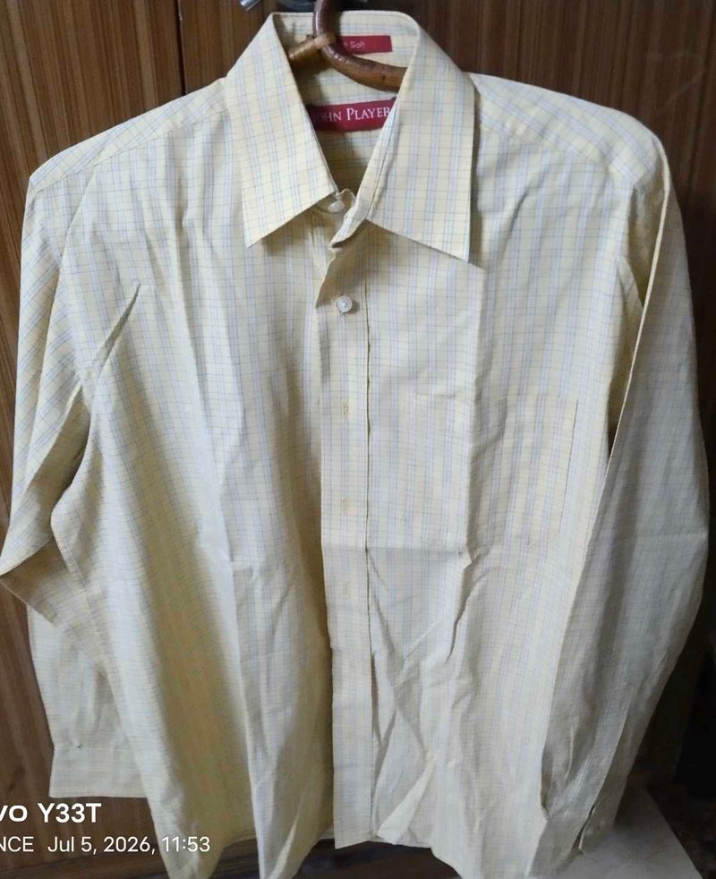 Men's Classic Checkered Long Sleeve Shirt