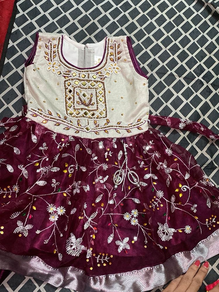 baby girl party wear dress / frock