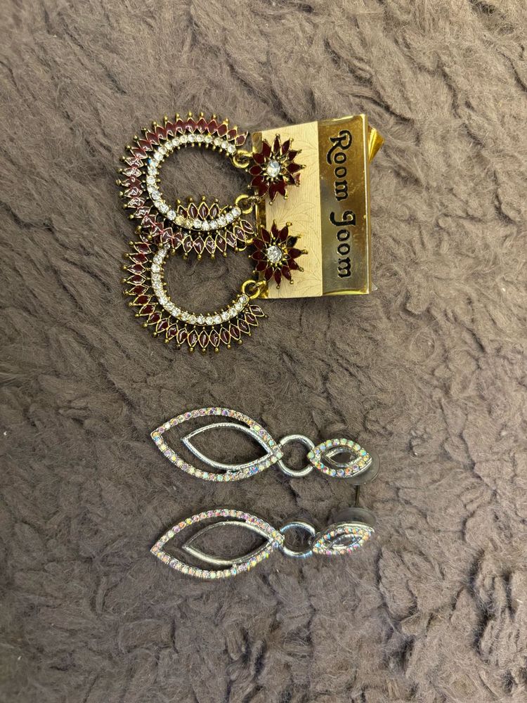 Beautiful Earrings Set
