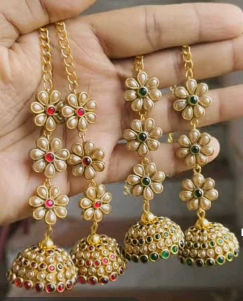 Trending Kundhan Jhumka Earrings