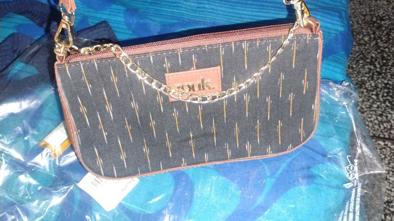 Zouk Clutch with Chain