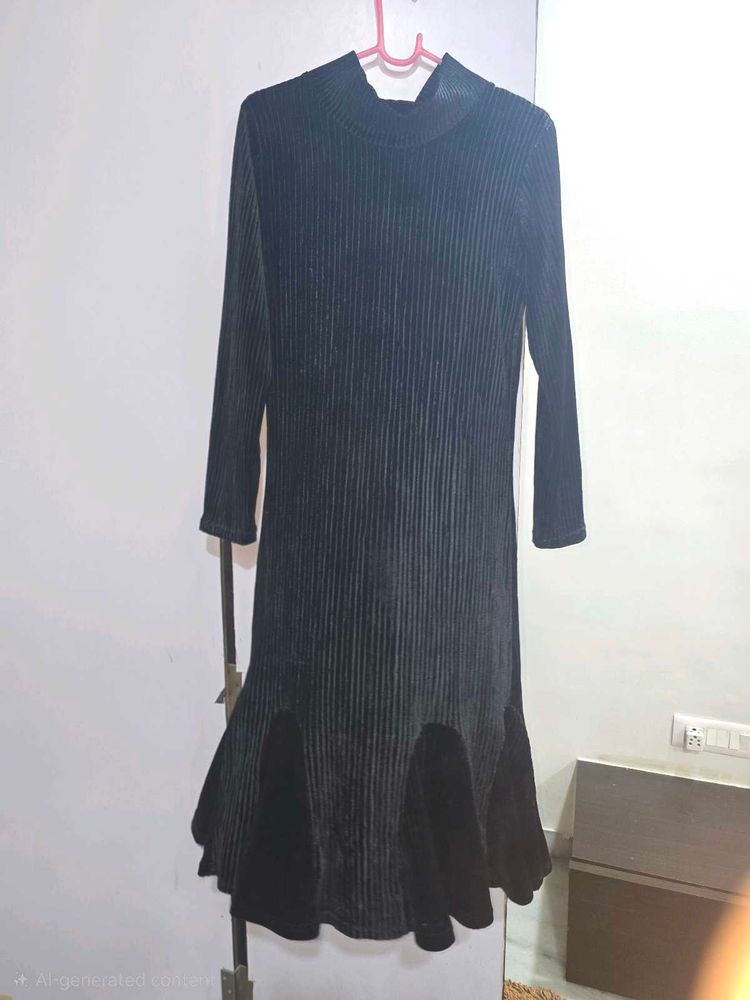 Black Velvet Ribbed Flare Dress