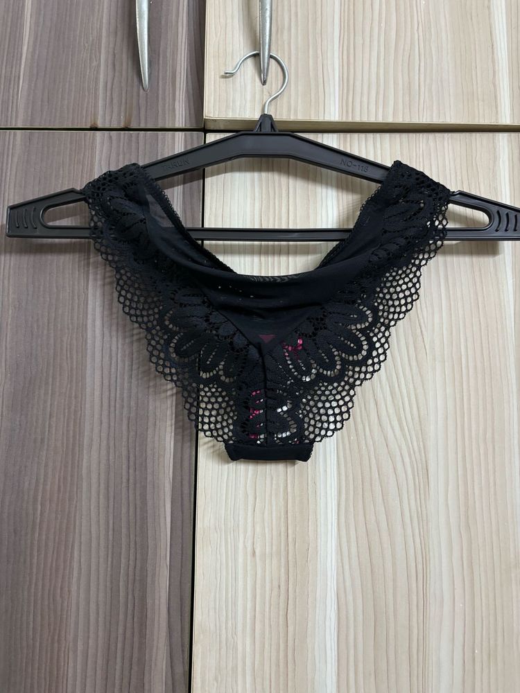 M&amp;S Lace SLIP Thong