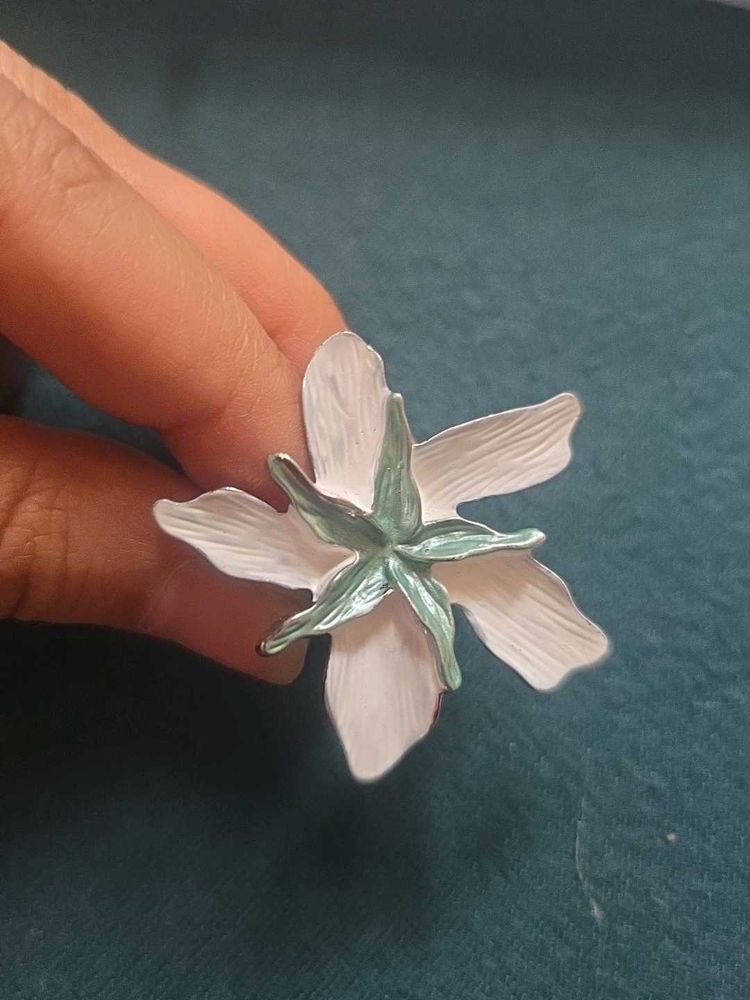 Beautiful Flower Ring